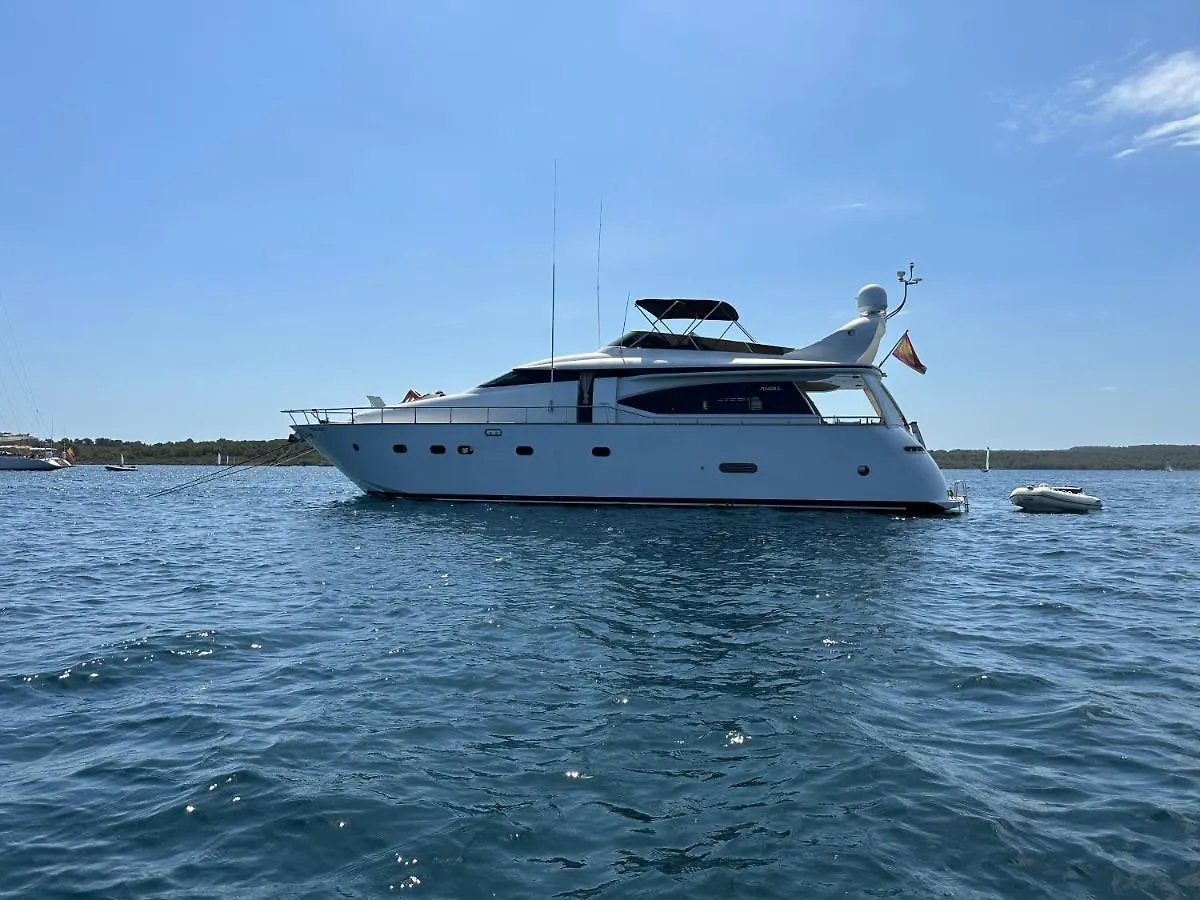 Yacht 20Metros 호텔 산트 아드리아 데 베소스 0*,
