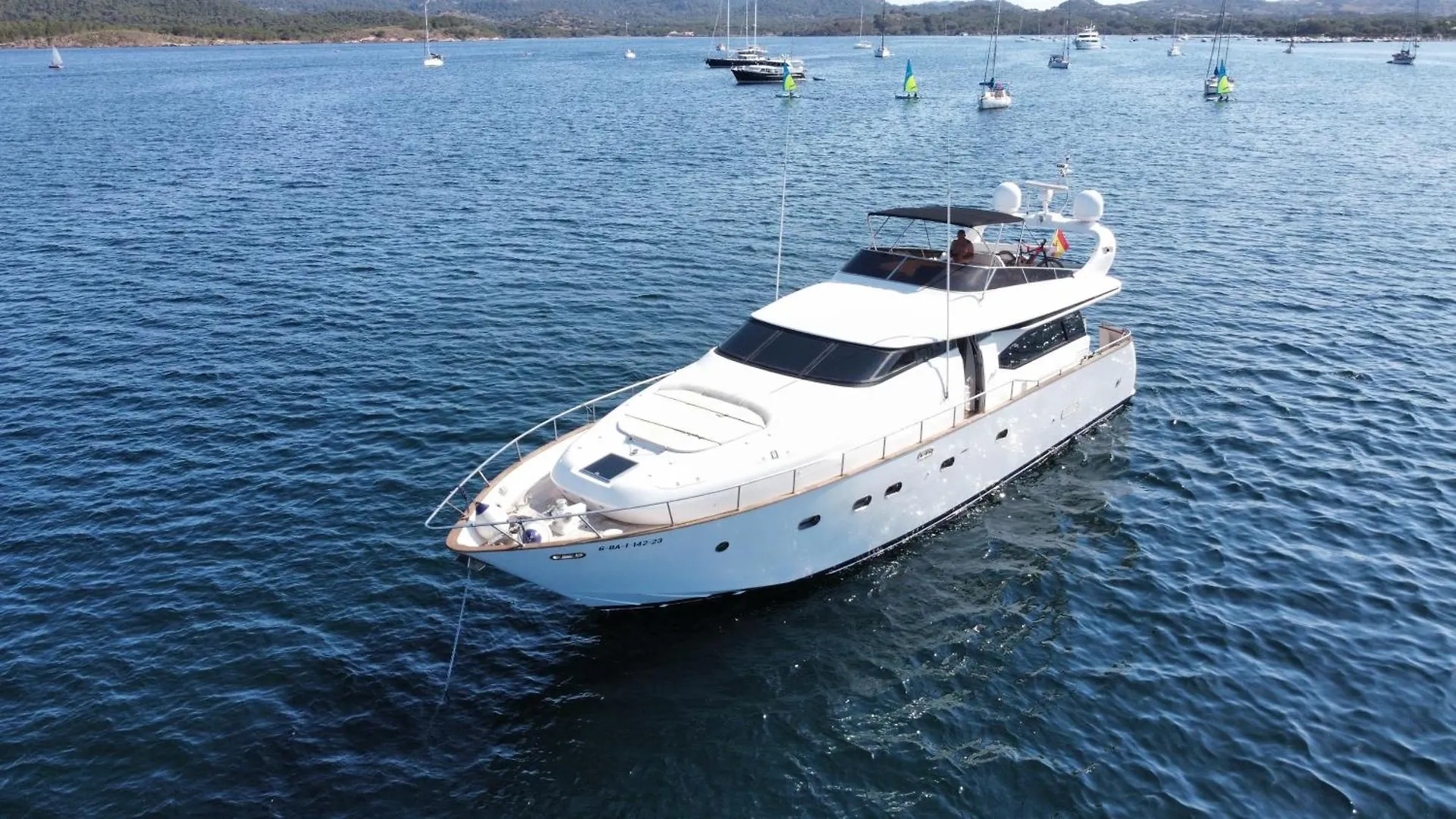 보트호텔 Yacht 20Metros 호텔 산트 아드리아 데 베소스